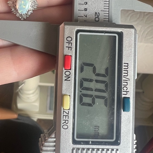 1.11ct solid platinum genuine opal/VS Diamond necklace - Picture 3 of 12